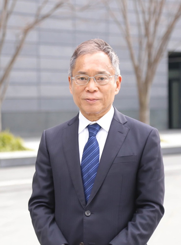 社是「正直、親切、愉快に。」